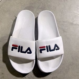 Fila Slides